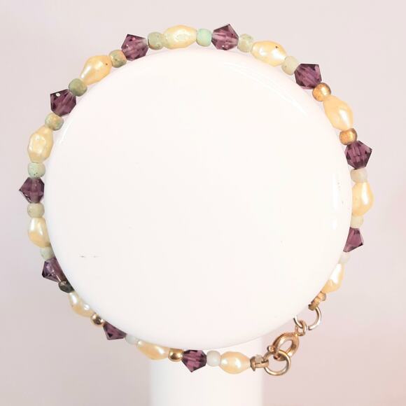 Dainty Beaded Bracelet Multicolor Multishape Stones - Picture 2 of 10